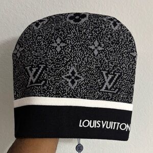 Louis Vuitton Monogram Black and Gray Beanie